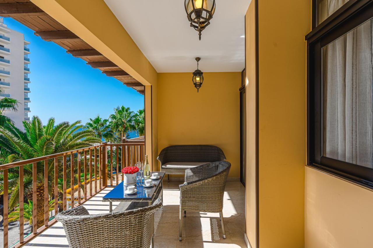 Amazing 3 Bedroom Apartment On The First Line Of The Best Las Americas Beach, Air Conditioner And Terrace Ocean View Playa de las Americas  Zewnętrze zdjęcie