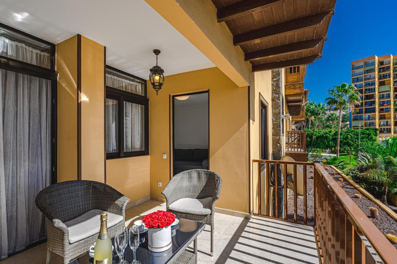 Amazing 3 Bedroom Apartment On The First Line Of The Best Las Americas Beach, Air Conditioner And Terrace Ocean View Playa de las Americas  Zewnętrze zdjęcie
